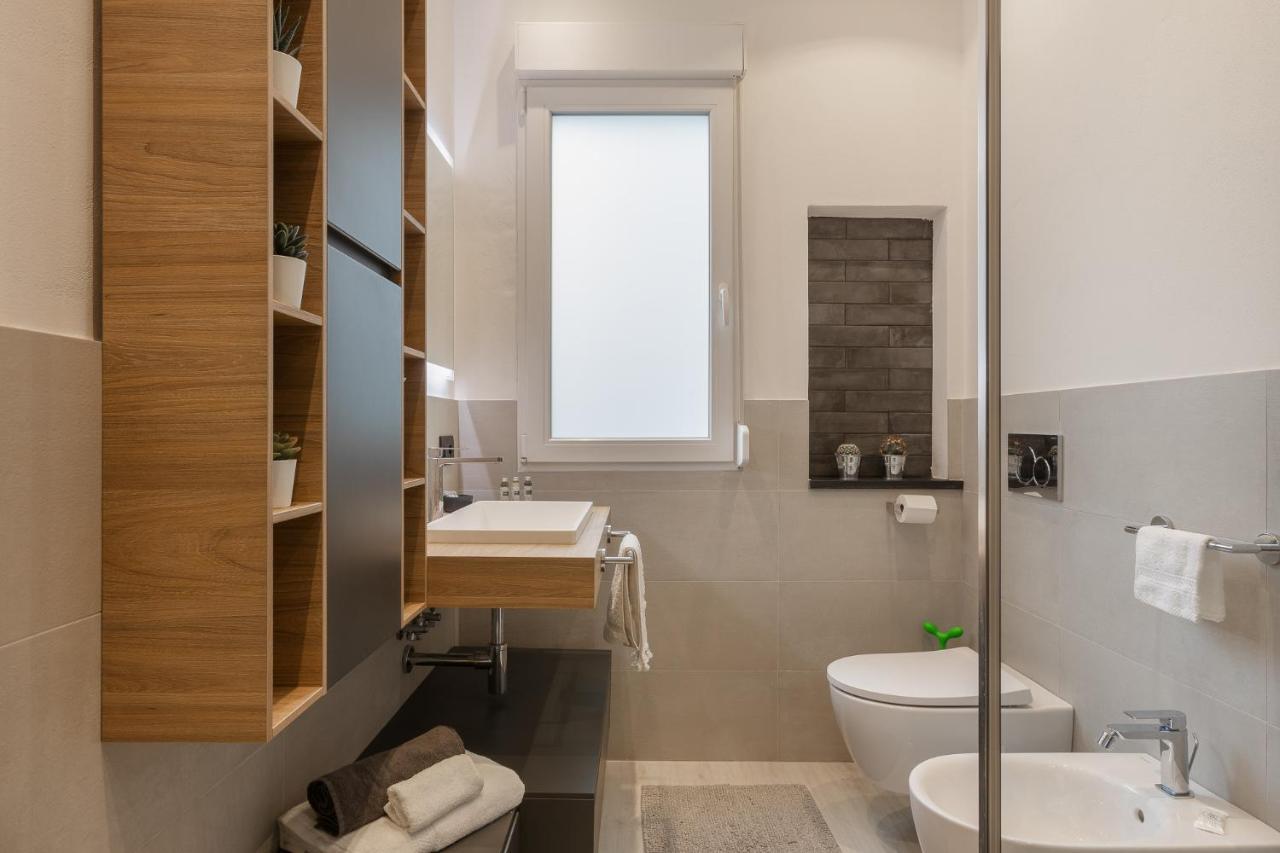 Rossetti 23/1 Apartment ตรีเอสเต ภายนอก รูปภาพ